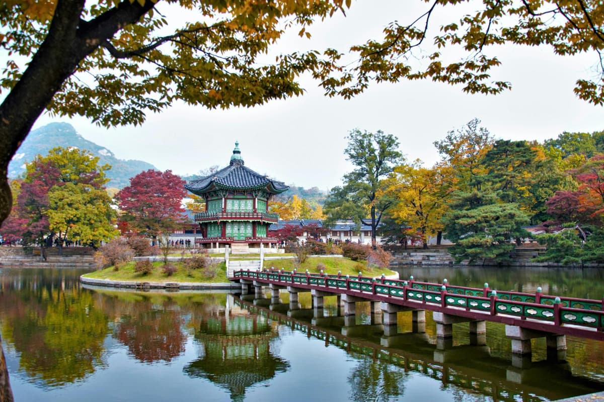 Top 10 Must-See Attractions in South Korea